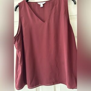 Nine West XL V-neck